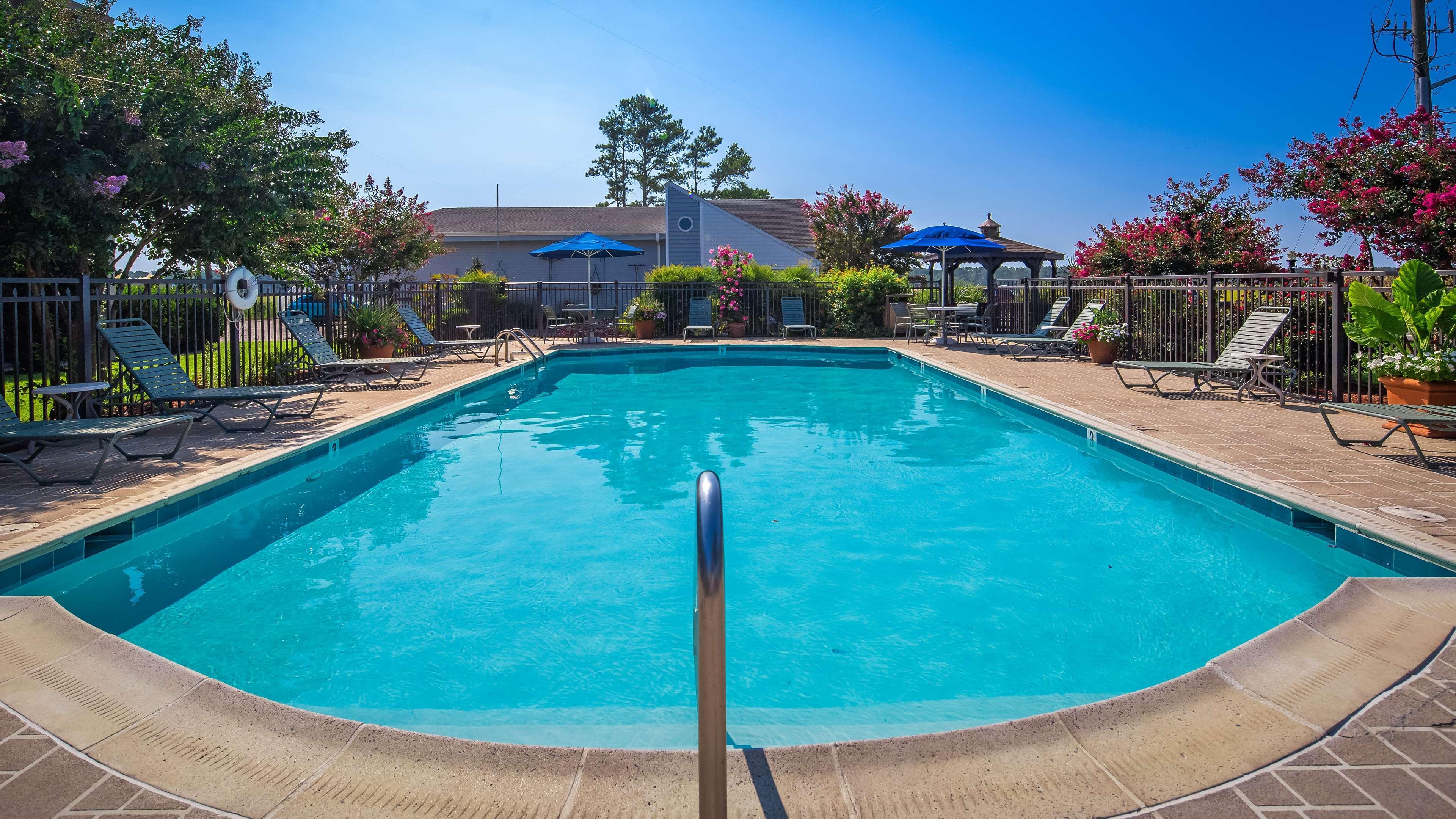 Best Western Chincoteague Island Bagian luar foto