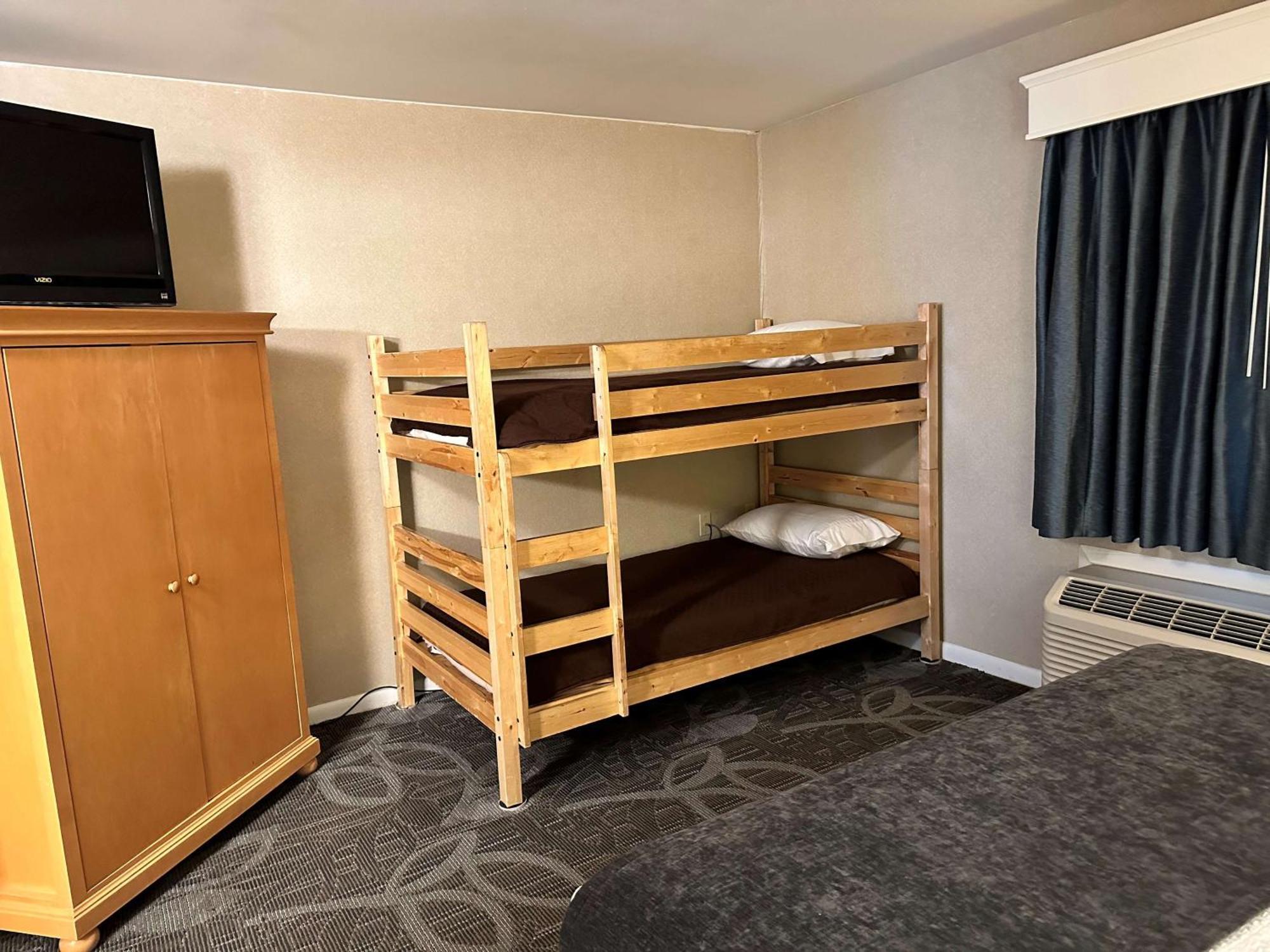 Best Western Chincoteague Island Bagian luar foto